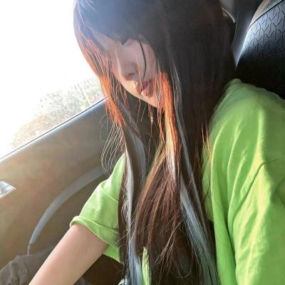 她从灰烬中走来